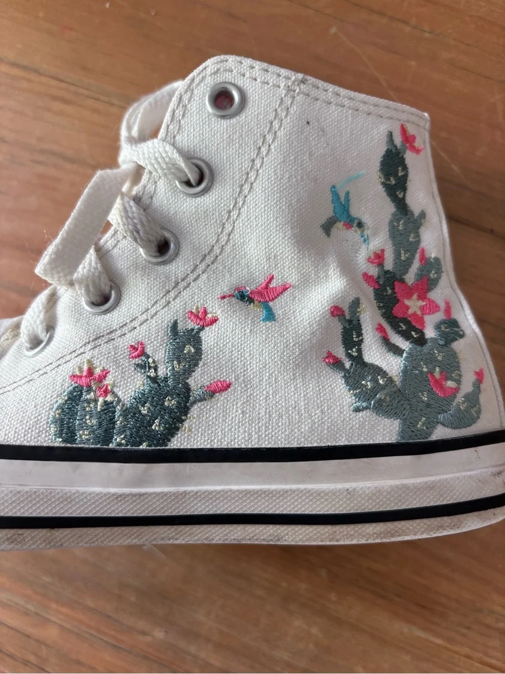 Converse Chuck Taylor High-Top Sneakers with Succulent Embroidery Kids Size 2